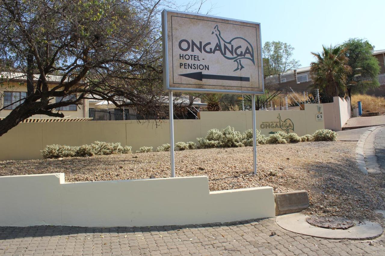 Onganga Hotel Pension ウィントフーク エクステリア 写真
