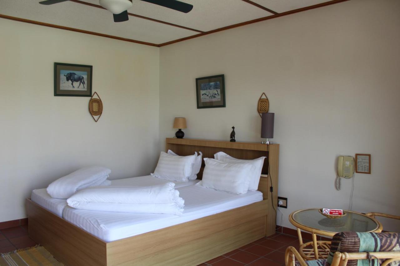 Onganga Hotel Pension ウィントフーク エクステリア 写真